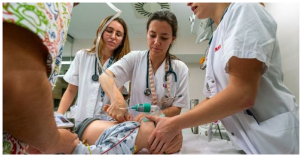 Estabilización del niño en situación crítica en el Servicio de Urgencias. Actualización mediante simulación